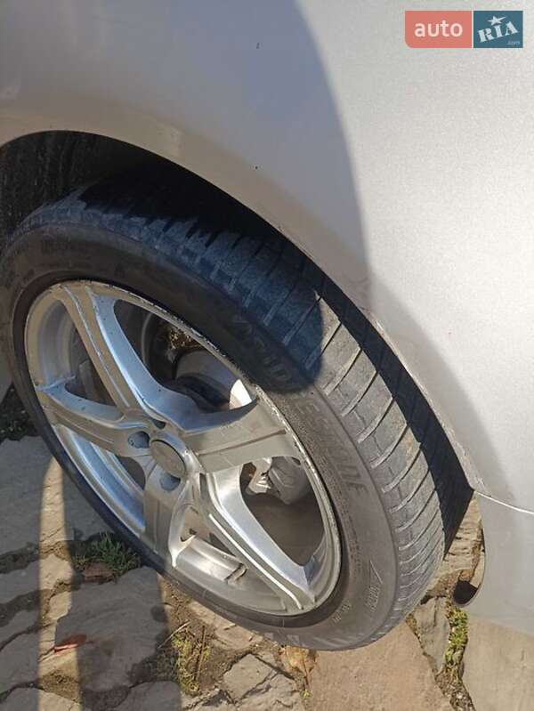Седан Audi A6 2004 в Надворной