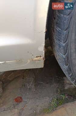 Седан Audi A6 2004 в Надворной