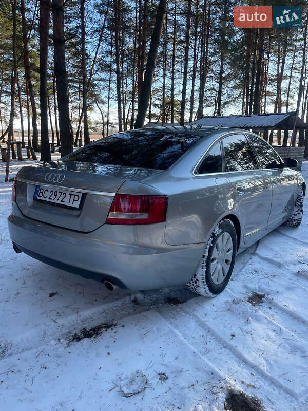 Седан Audi A6 2004 в Жовкве