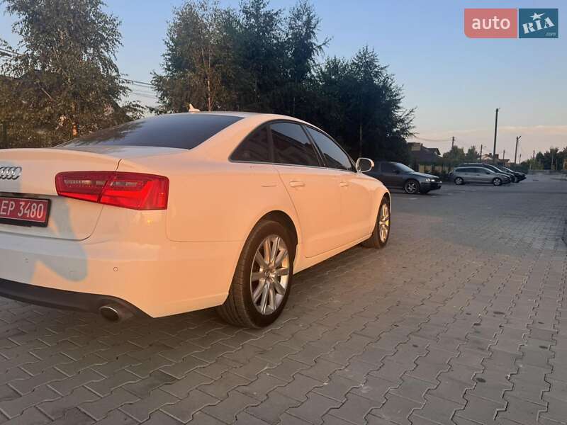 Седан Audi A6 2013 в Луцке