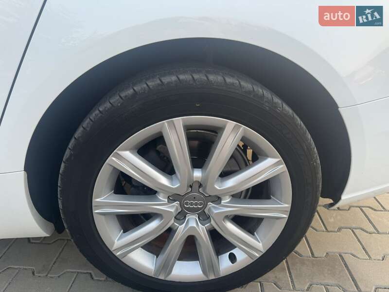 Седан Audi A6 2013 в Луцке