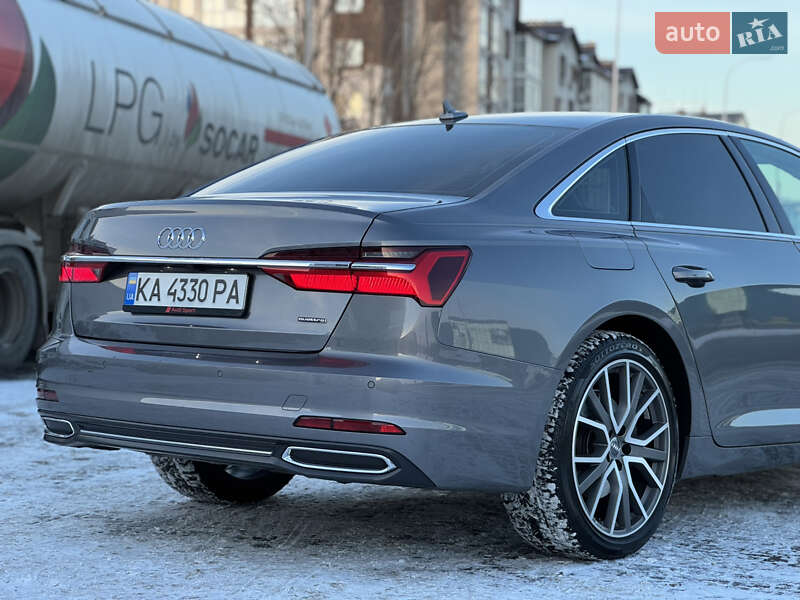 Седан Audi A6 2018 в Киеве