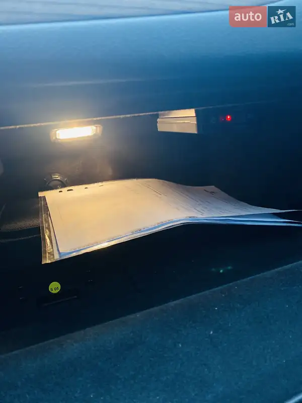 Седан Audi A6 2016 в Новояворівську документ