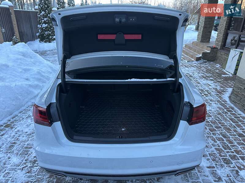 Седан Audi A6 2015 в Охтирці