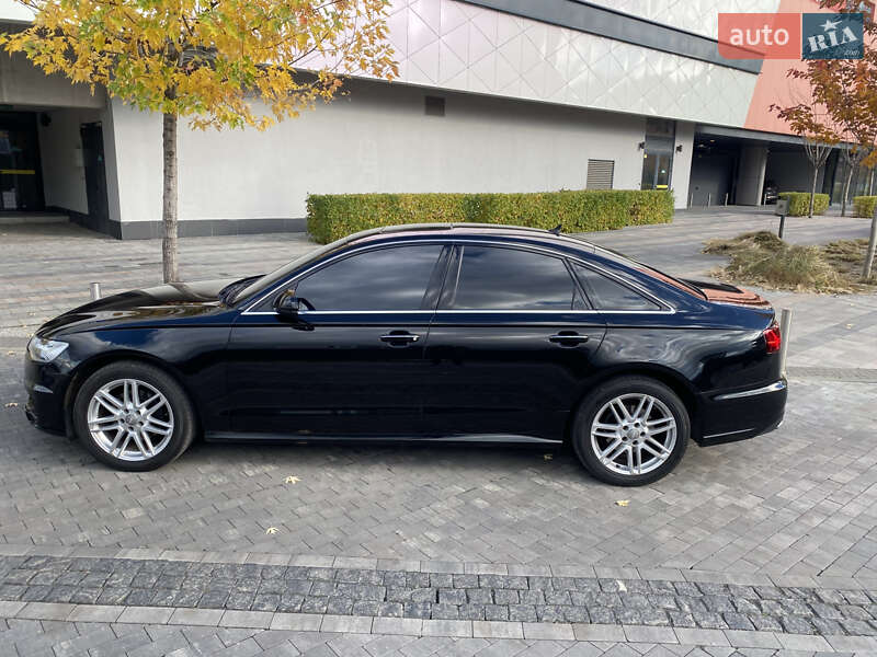 Седан Audi A6 2016 в Киеве