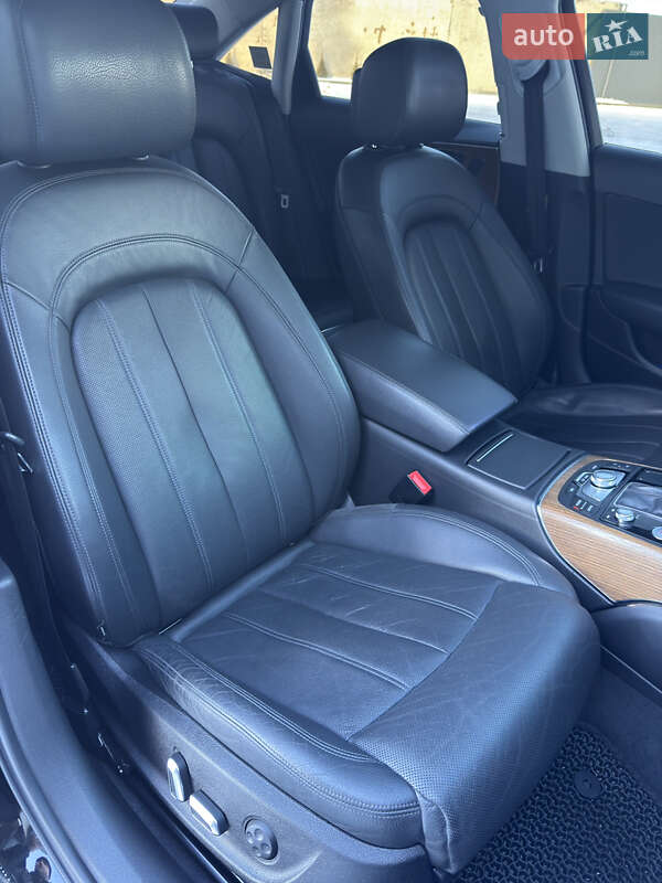 Седан Audi A6 2015 в Сарнах