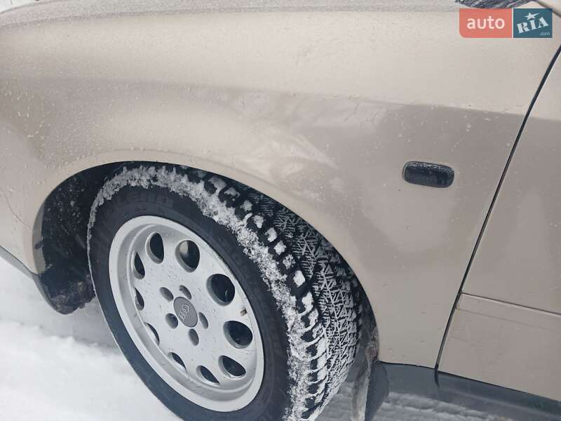 Седан Audi A6 2001 в Хмельницком