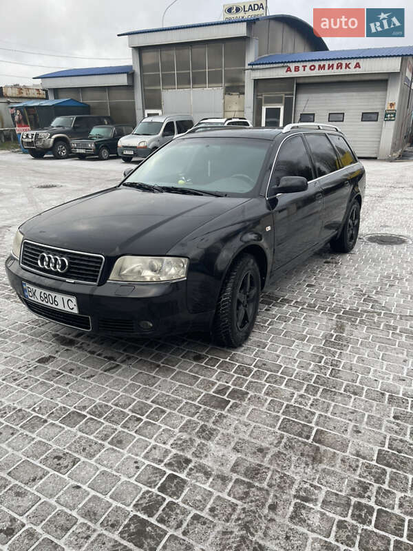 Универсал Audi A6 2004 в Вараше
