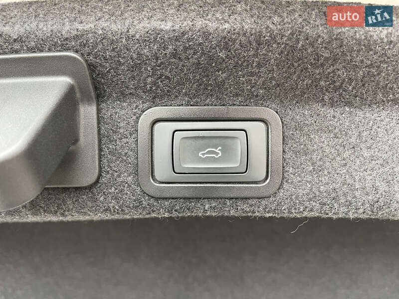 Седан Audi A6 2021 в Киеве