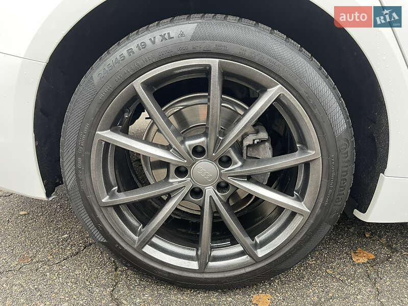 Седан Audi A6 2021 в Киеве