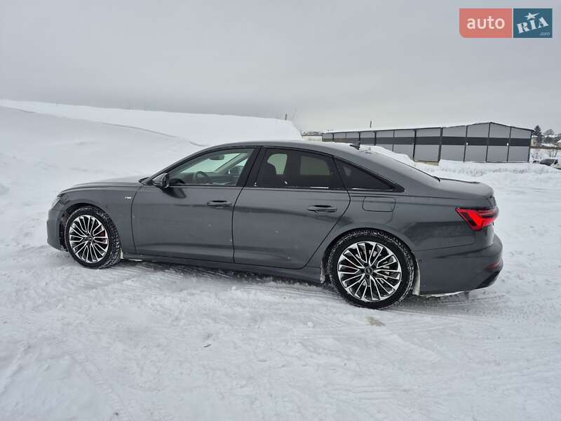 Седан Audi A6 2022 в Львове