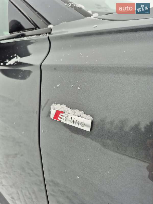 Седан Audi A6 2022 в Львове