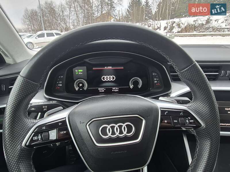 Седан Audi A6 2022 в Львове