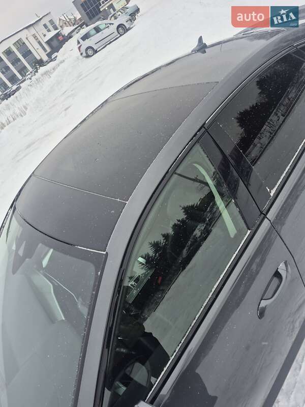 Седан Audi A6 2022 в Львове