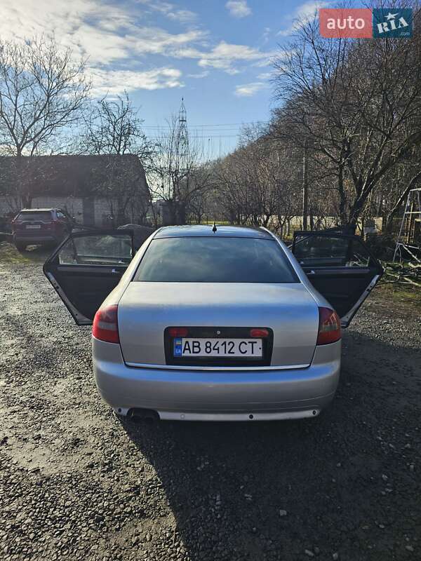 Седан Audi A6 2003 в Немирове