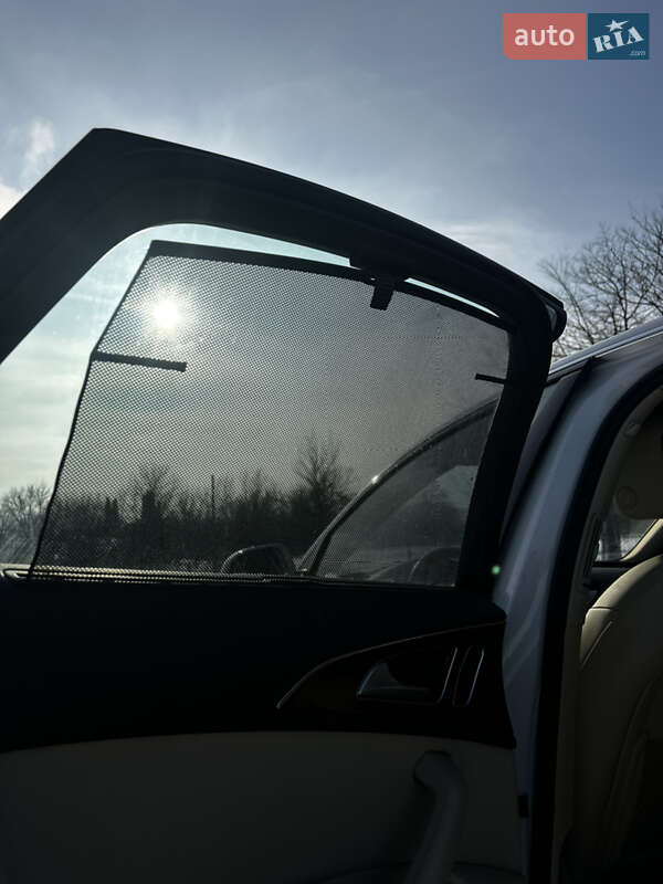 Седан Audi A6 2015 в Черновцах