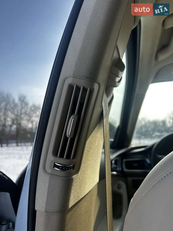 Седан Audi A6 2015 в Черновцах