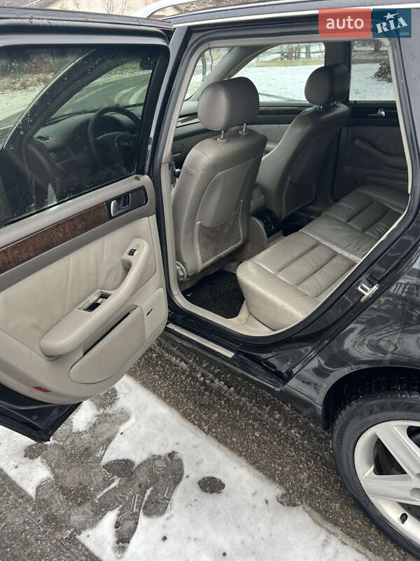 Универсал Audi A6 2001 в Славском