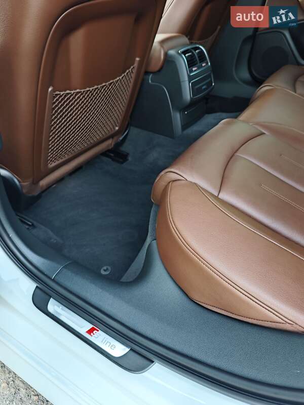 Седан Audi A6 2018 в Киеве