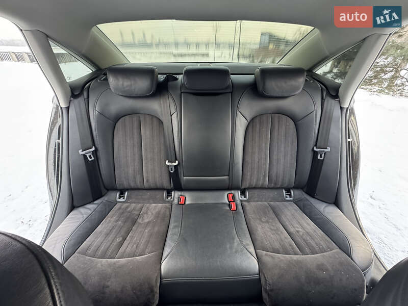 Седан Audi A6 2016 в Киеве