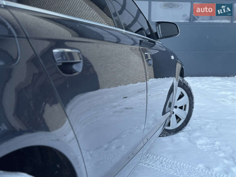 Седан Audi A6 2006 в Сарнах