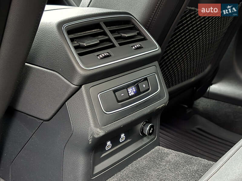 Седан Audi A6 2022 в Киеве