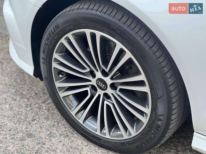 Седан Audi A6 2018 в Одессе