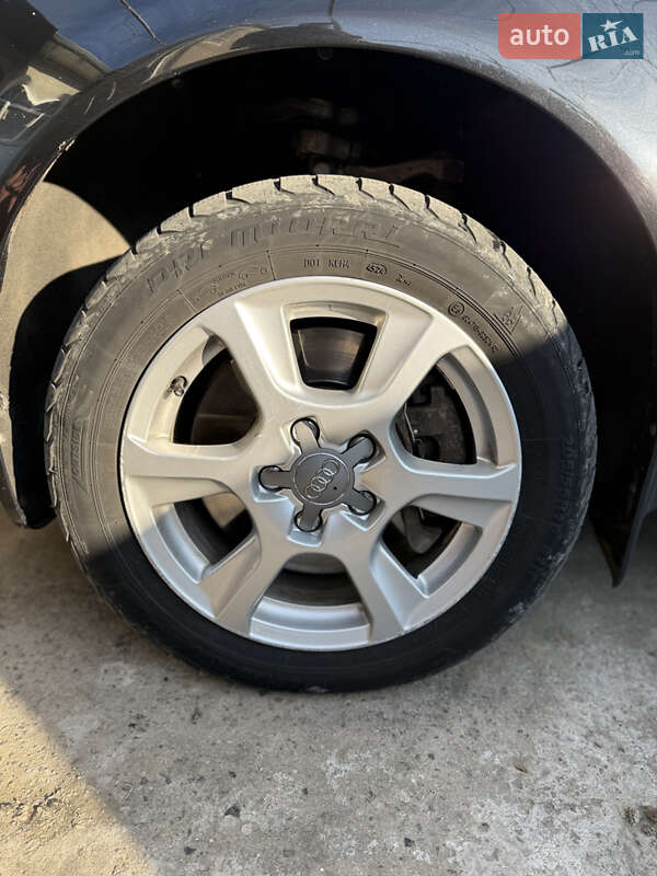 Седан Audi A6 2004 в Лиманці