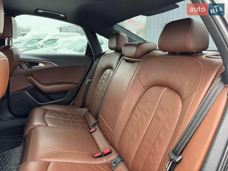 Седан Audi A6 2012 в Кременце