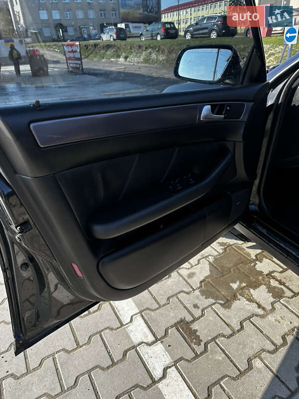 Седан Audi A6 2004 в Монастириській