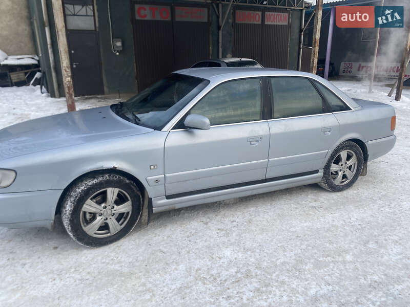 Седан Audi A6 1997 в Черновцах