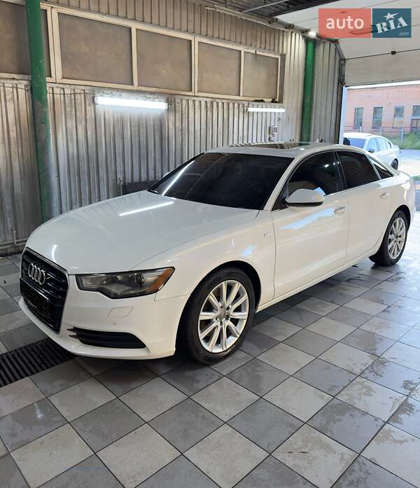 2013 Audi A6, VIN WAUGFAFC3EN083936:plate — фото 1 (autoria)