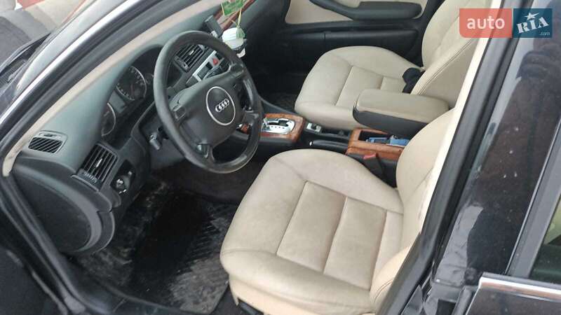 Седан Audi A6 2004 в Краснограде