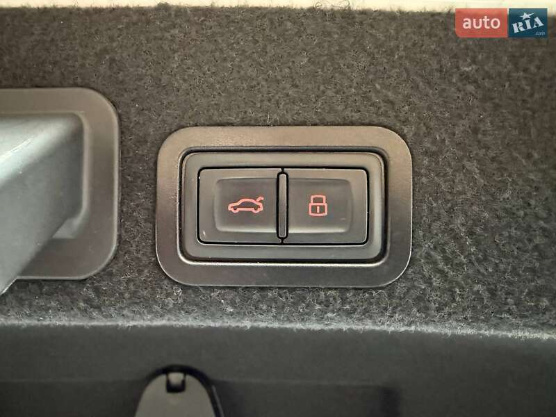 Седан Audi A6 2015 в Киеве