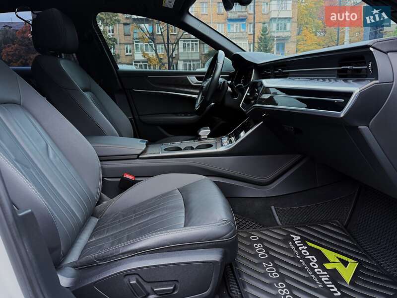 Седан Audi A6 2020 в Киеве