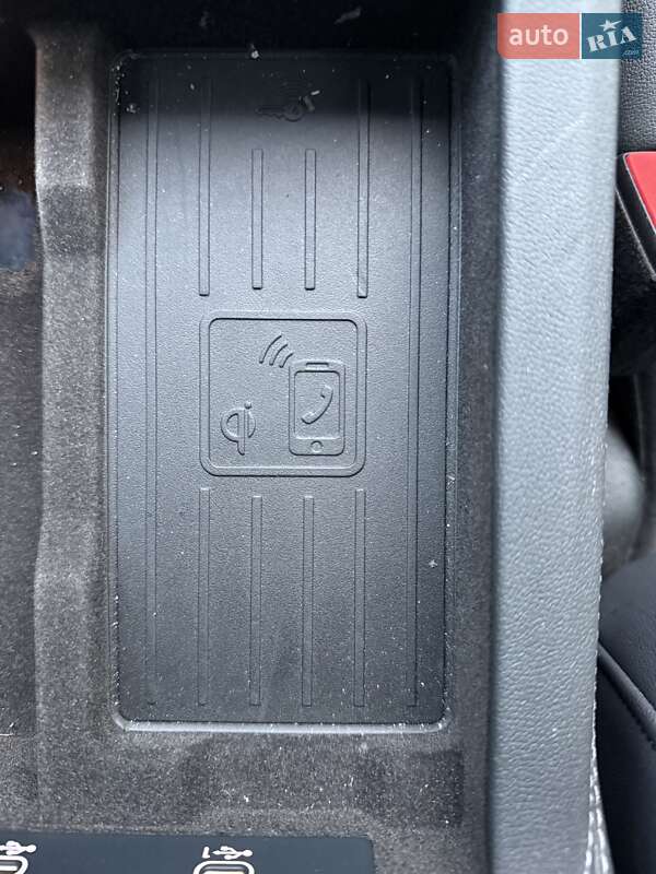 Седан Audi A6 2020 в Киеве