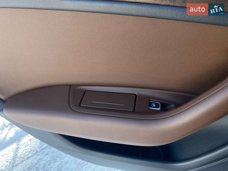 Седан Audi A6 2014 в Черновцах