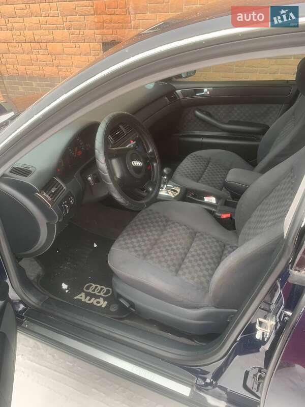 Седан Audi A6 2000 в Березному