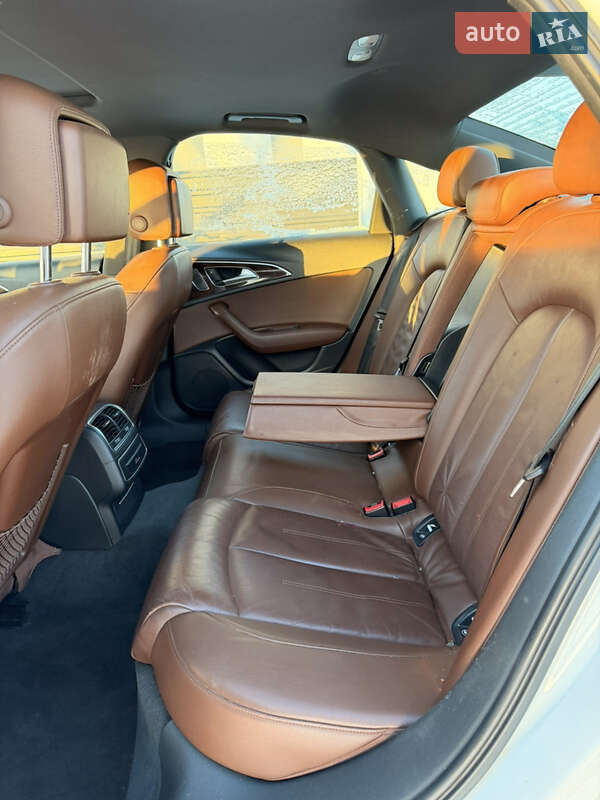 Седан Audi A6 2015 в Луцке