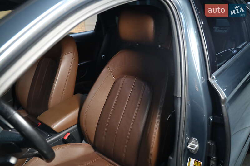 Седан Audi A6 2012 в Луцьку