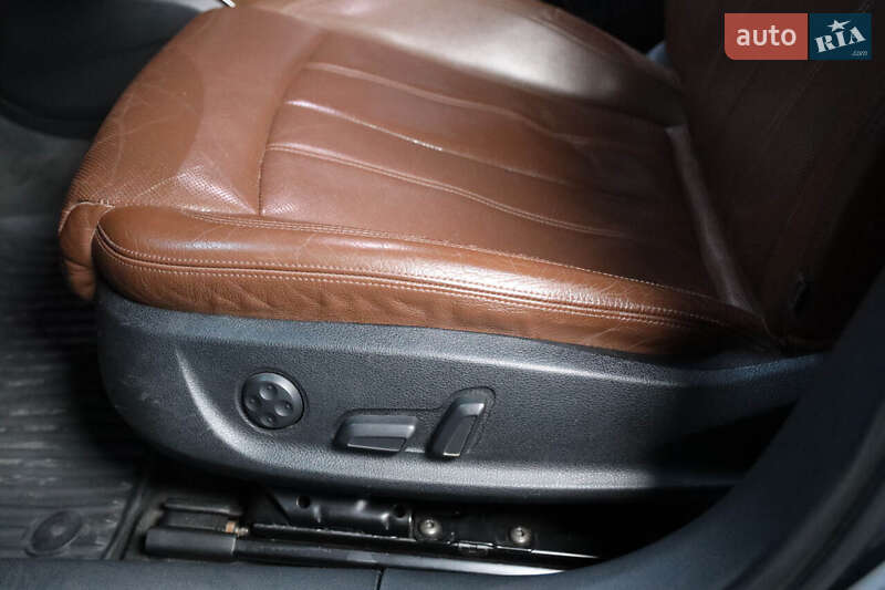 Седан Audi A6 2012 в Луцьку