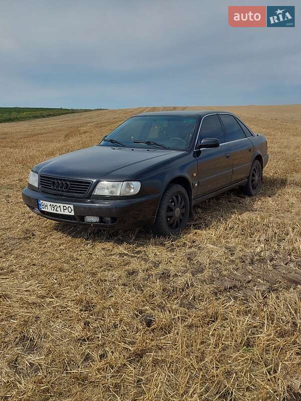 Седан Audi A6 1995 в Кременце