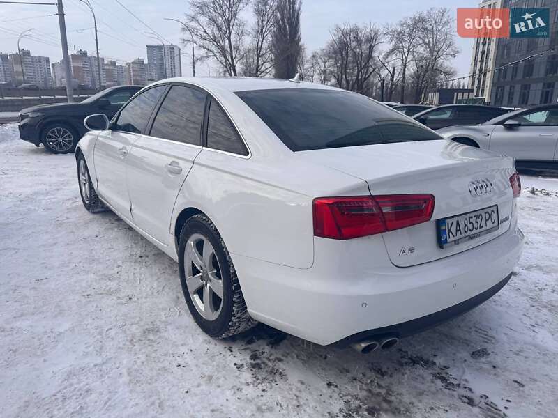 Седан Audi A6 2014 в Киеве