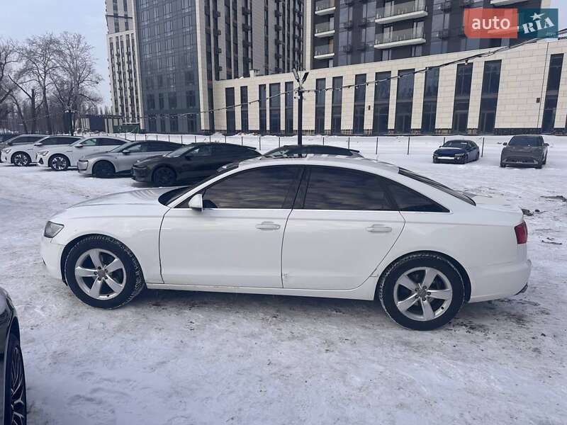 Седан Audi A6 2014 в Киеве