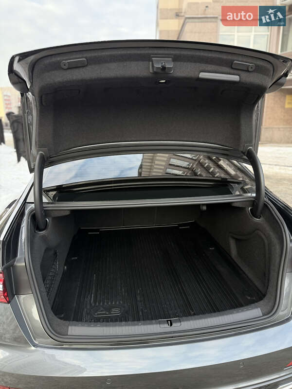 Седан Audi A6 2021 в Киеве