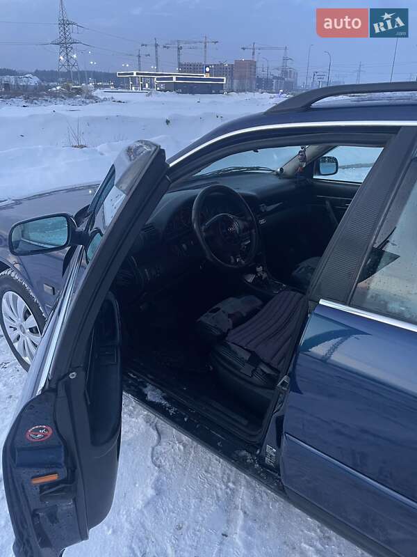 Универсал Audi A6 1995 в Ирпене