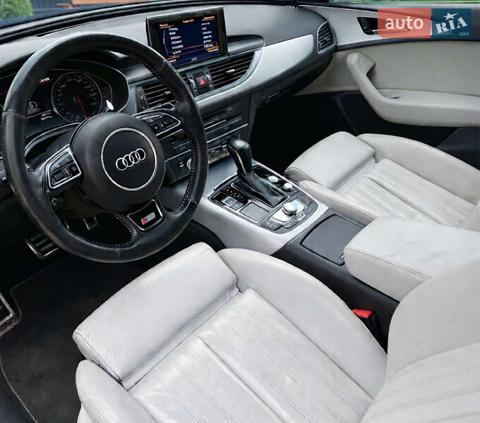 Седан Audi A6 2015 в Рахові