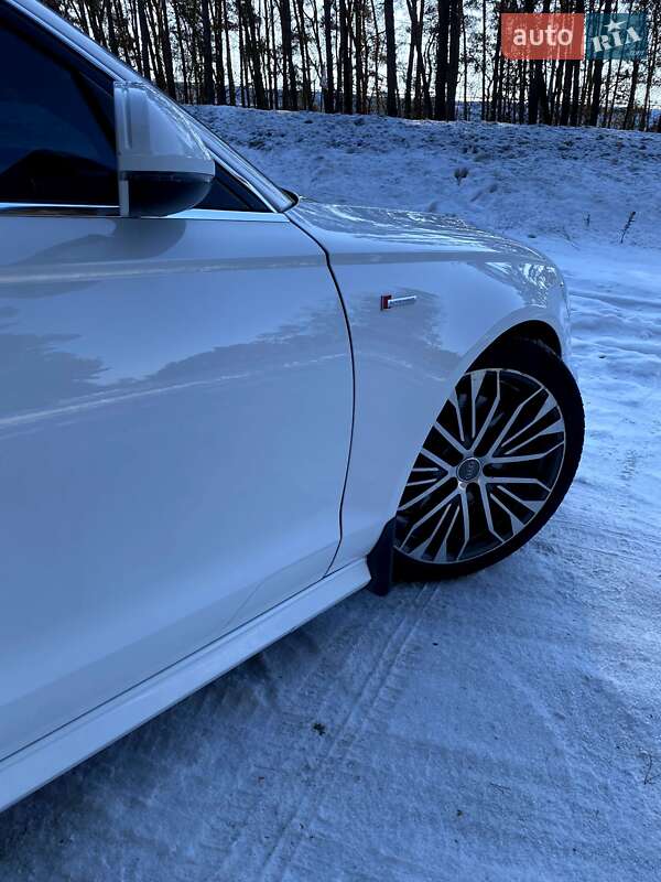 Седан Audi A6 2014 в Володимирі