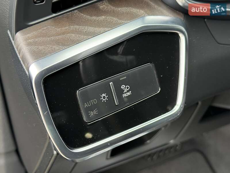Седан Audi A6 2018 в Мукачевому