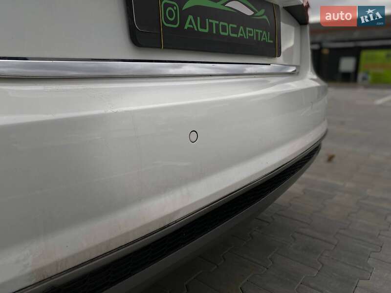 Седан Audi A6 2015 в Киеве